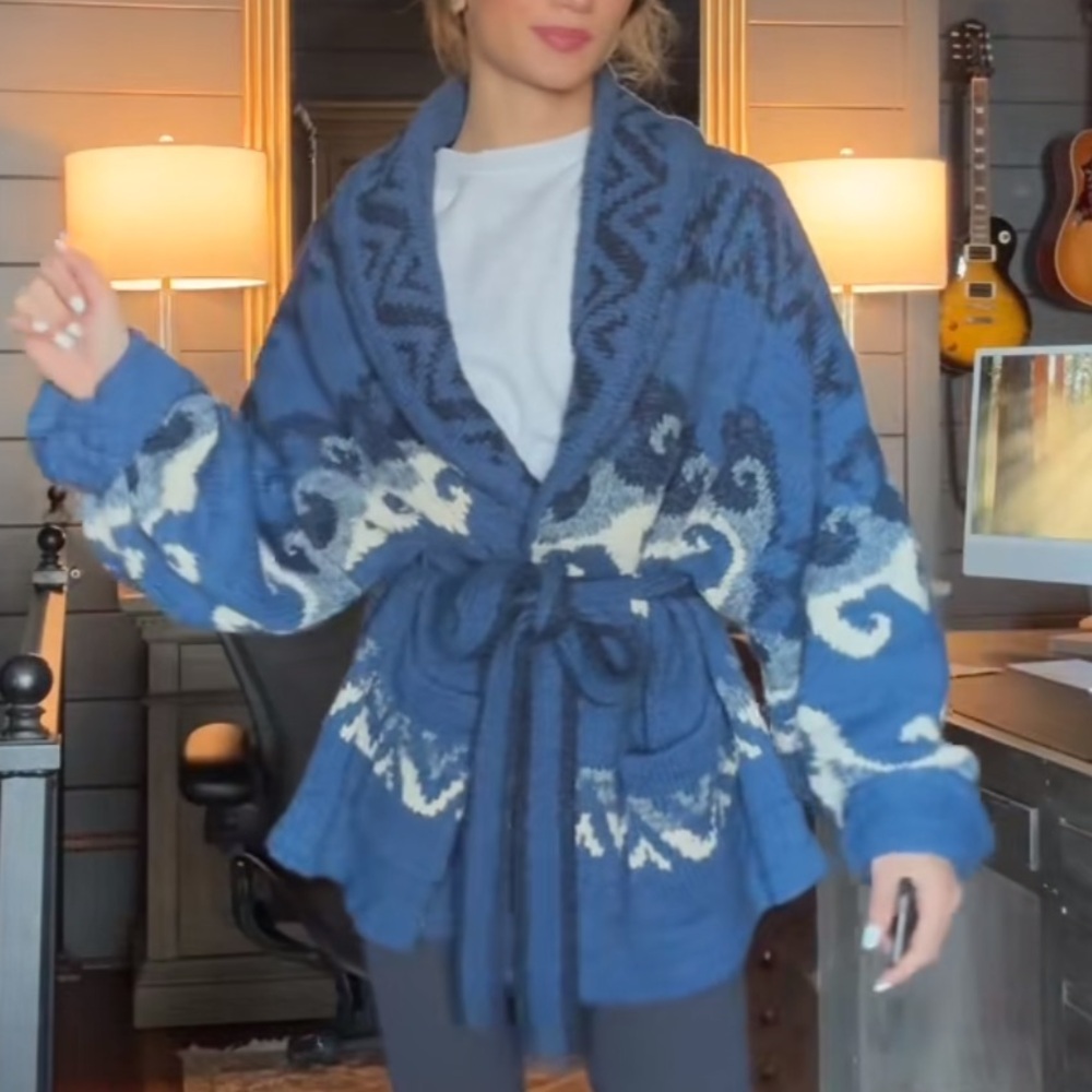 Polo Ralph Lauren Wrap Cardigan in Caroline Multi Blue - Picture 6 of 6